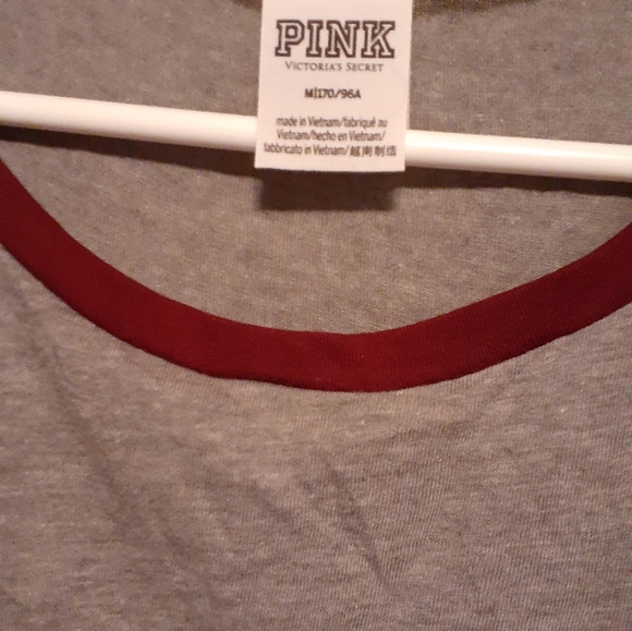 3/30 Maroon PINK VS T - Shirt - Picture 2 of 2